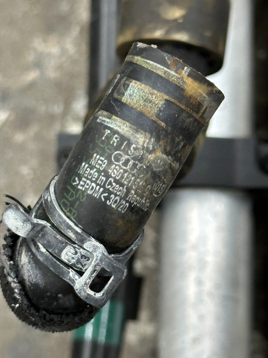 2021 AUDI R8 OEM UNDERBODY CENTER COOLANT PIPE LINE HOSE TUBE 4S0 819 270 D