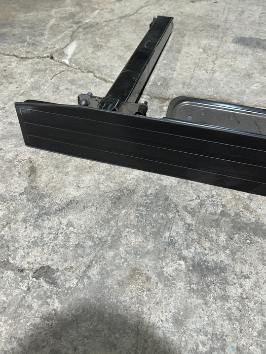 2023-2024 FORD F250 F350 TAILGATE STEP ASSEMBLY OEM