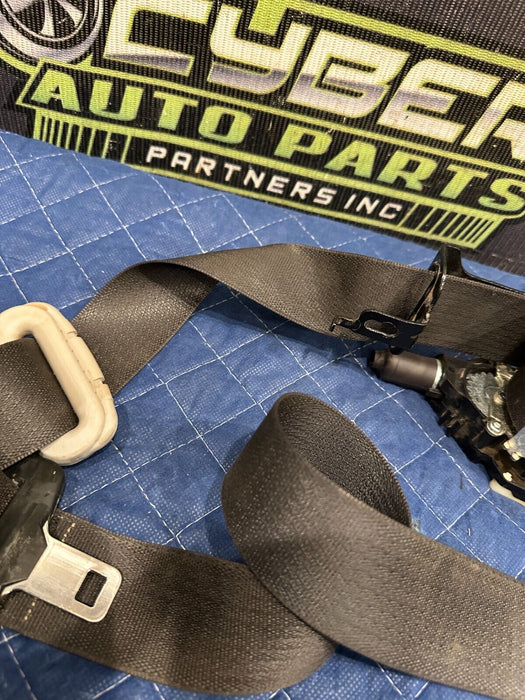 2017 RAM 2500 LARAMIE FRONT PASSENGER RIGHT SEAT BELT RETRACTOR OEM