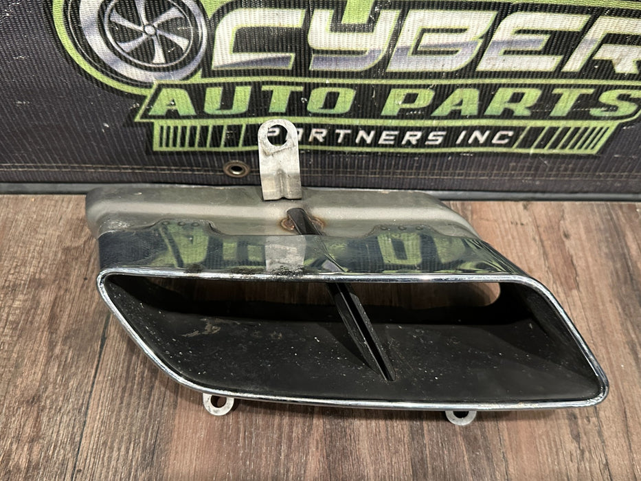 2017 AUDI R8 REAR LEFT EXHAUST TIP OEM 4S0 251 238
