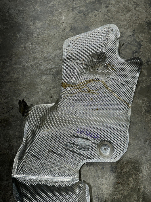 2017 AUDI R8 LEFT PROT PLATE HEAT SHIELD OEM 4S0 825 731