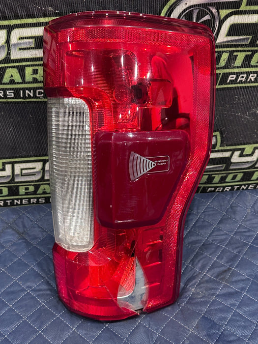2017-2019 FORD F250 F350 F450 RIGHT HALOGEN BLISS TAIL LIGHT ASSEMBLY OEM ~READ~