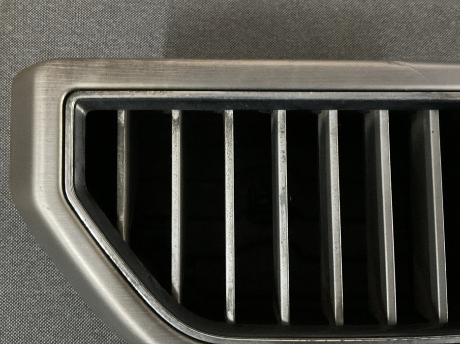 2018 FORD F250 F350 F450 PLATINUM OUTER RIGHT AIR VENT DUCT OEM~COSMETIC DAMAGE~