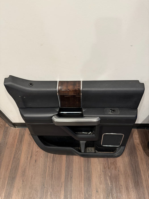 2017-2019 FORD F350 F250 F350 F450 PLATINUM REAR LEFT DOOR PANEL OEM *WEAR 7-8*