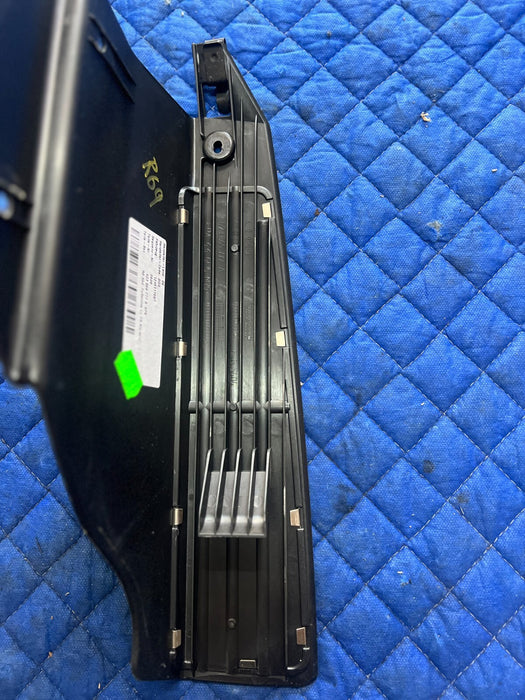 2012 AUDI R8 V8 OEM DEAD PEDAL FOOT REST TRIM BEZAL 423 864 777 A