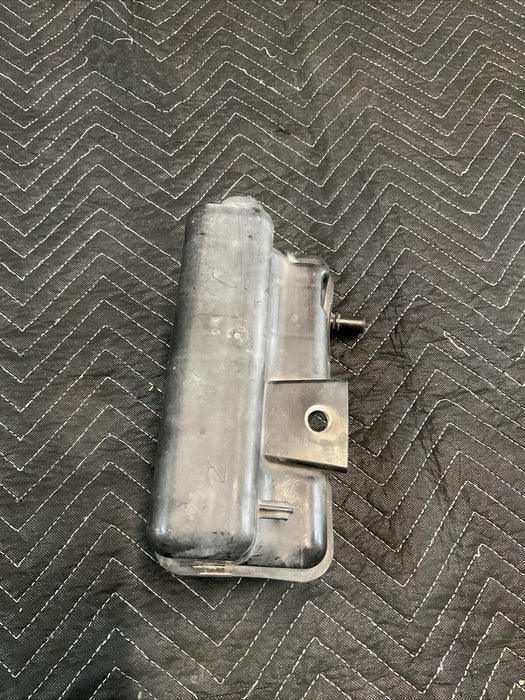 2016-2019 FORD F250 F350 F450 6.7L VACUUM AIR RESERVOIR TANK OEM HC34-7A784-CD