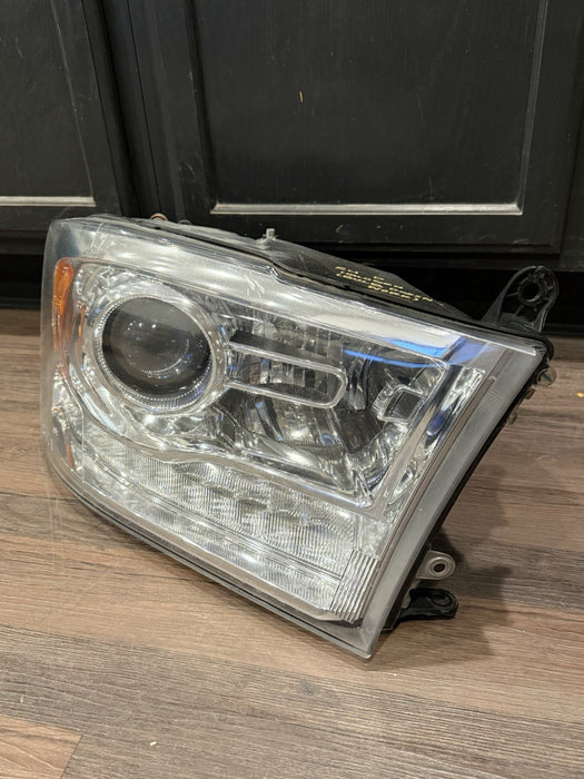 2017 DODGE RAM 3500 PASSENGER RIGHT HALOGEN HEADLIGHT OEM *BULB DOESNT WORK*