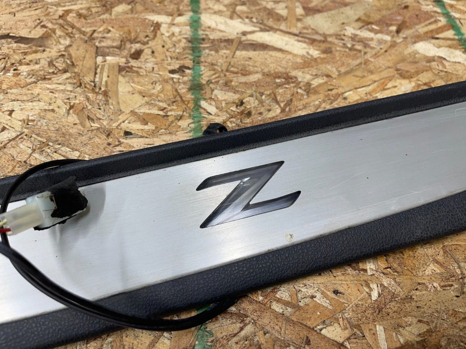 2018 NISSAN 370Z NISMO ILLUMINATED Z KICK PLATES DOOR SILL TRIM OEM 2009-2020