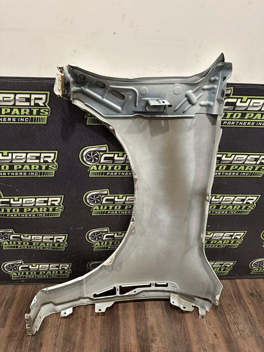 2023 2024 FORD F250 F350 FRONT RIGHT FENDER OEM STAR WHITE (AZ) *DAMAGE*