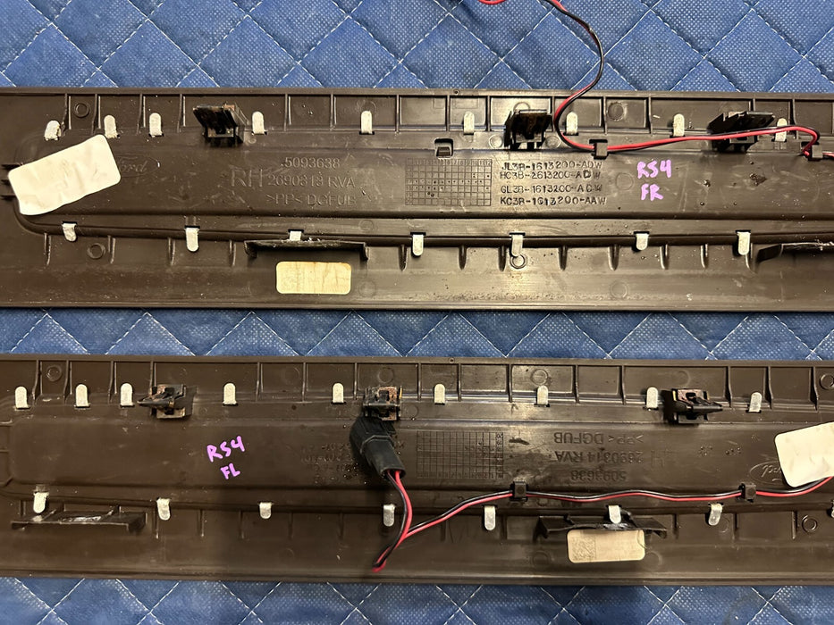 2020-2022 FORD F250 F350 LIMITED ILLUMINATED FRONT DOOR KICK PLATES *SCRATCHED