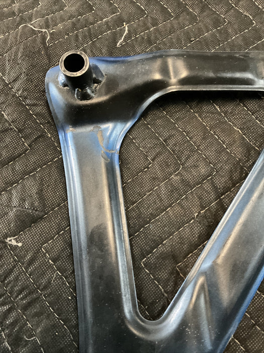 2015 LEXUS RC-F RCF FRONT LEFT DRIVER SIDE FENDER BRACKET OEM