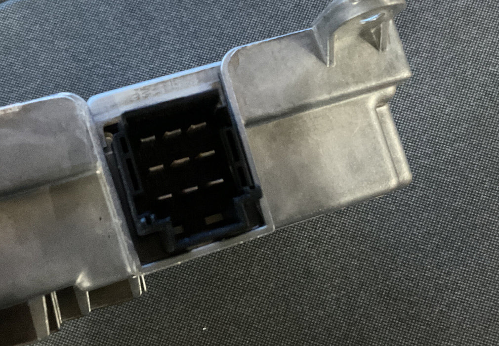 2018-2021 MERCEDES E63S AMG OEM RADIO AMPLIFIER 213 827 00 62 ,167 827 02 00