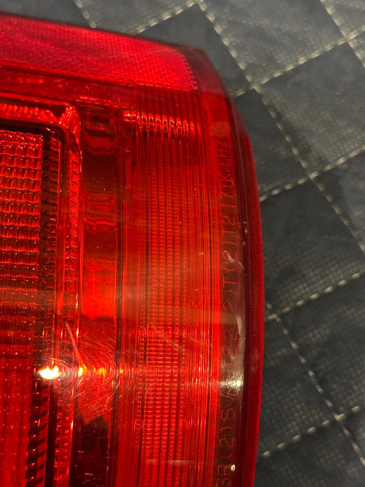 2017-2019 FORD F250 F350 F450 REAR LEFT DRIVER LED TAIL LIGHT ASSEMBLY OEM