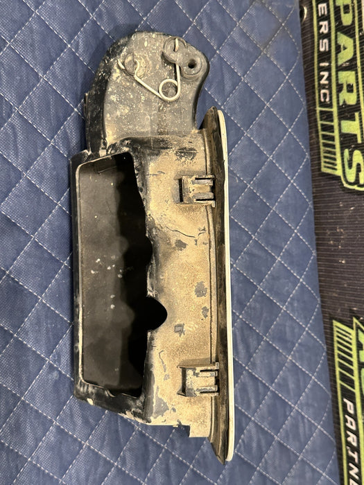 2017-22 FORD F450 DUALLY SUPERDUTY FUEL GAS DOOR LID ASSEMBLY (UG) OEM *READ