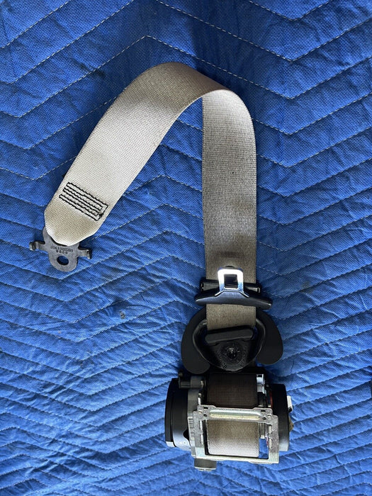 2011 BMW 550i F10 5 SERIES FRONT RIGHT LEFT SEAT BELT SEATBELTS PAIR OEM~WEAR~