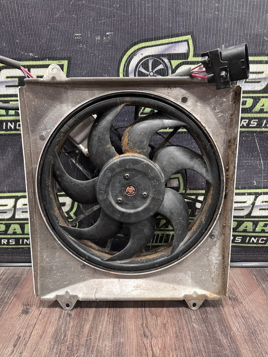 2008-2015 AUDI R8 FRONT PASSENGER RIGHT ENGINE COOLING FAN OEM 420 121 197 B