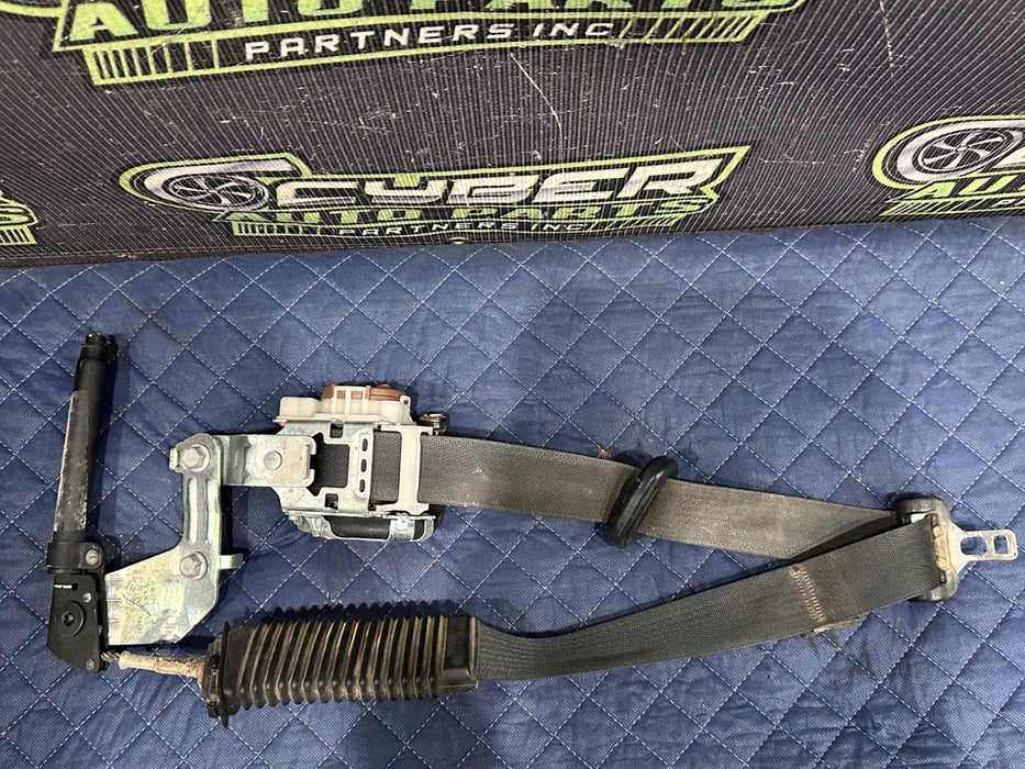 2018-2019 FORD F250 F350 F450 LARIAT FRONT DRIVER LEFT SEATBELT OEM