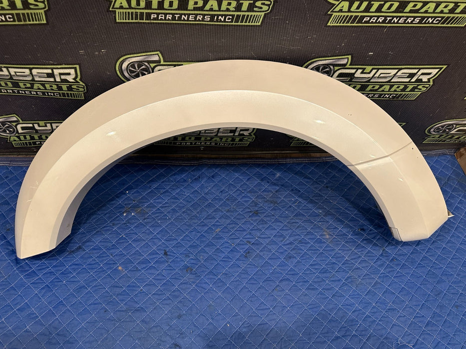 2017-2019 FORD F450 DUALLY LEFT FENDER FLARE OEM (UG) *PAINT CHIPS 5-7