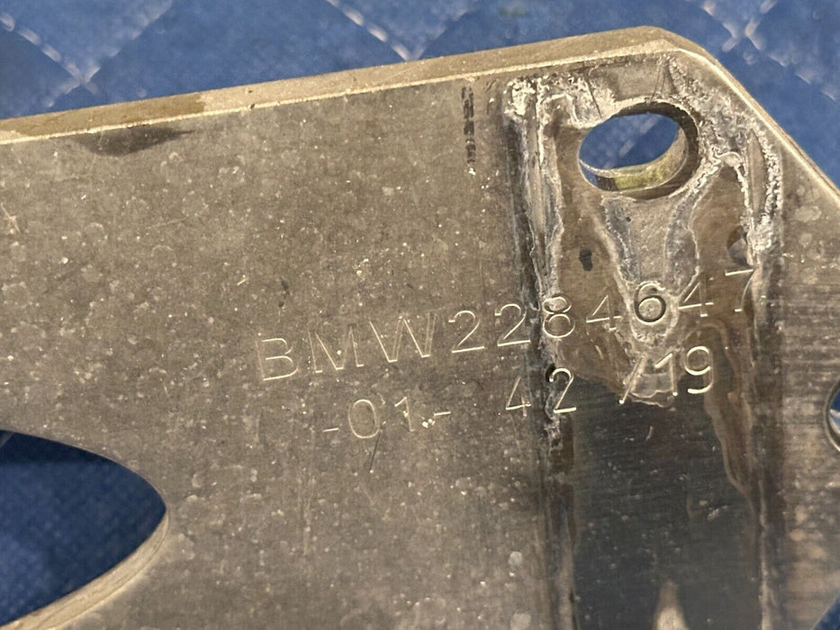 2015-2020 BMW M4 F82 CONNECTING SUPPORT BRACE BRACKET 33 31 2 284 647 OEM