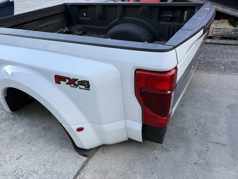 2020 2021 2022 FORD F350 F450 DUALLY STAR WHITE BED 8'