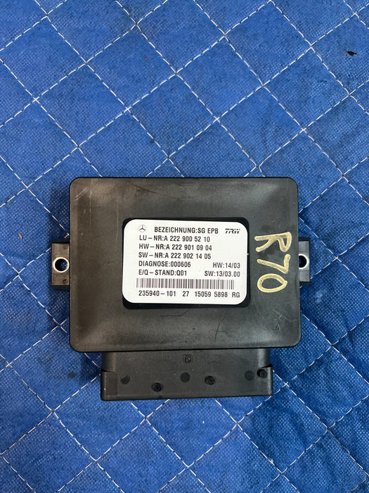 2015 MERCEDES-BENZ C63S AMG OEM ELECTRIC PARKING BRAKE CONTROL MODULE 2229005210