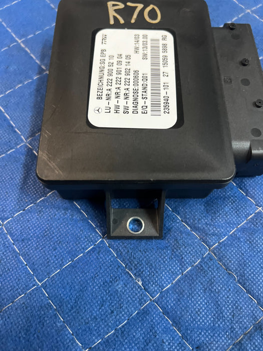2015 MERCEDES-BENZ C63S AMG OEM ELECTRIC PARKING BRAKE CONTROL MODULE 2229005210