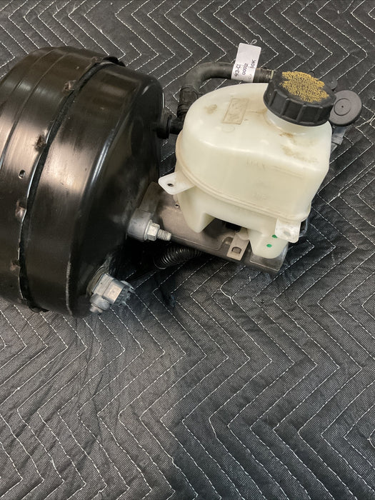 2017-2019 FORD F250 F350 F450 LARIAT POWER BRAKE BOOSTER OEM