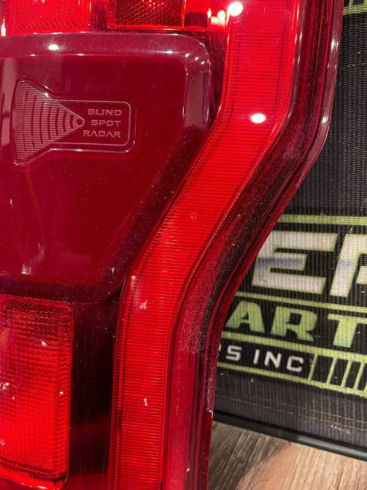 2017 2018 2019 FORD F250 F350 F450 DRIVER LEFT LED TAILIGHT OEM *READ/CRACKED*