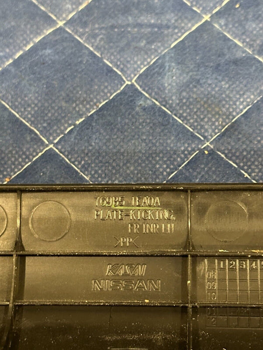 2010 NISSAN 370Z DRIVER LEFT DOOR SILL SCUFF PLATE TRIM OEM 769B5 1EA0A ~WEAR~