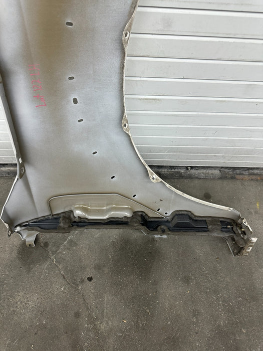 2017-2019 FORD F450 LEFT FENDER OEM TRI COAT WHITE (UG) *LOCAL PICKUP* *WEAR 6-7