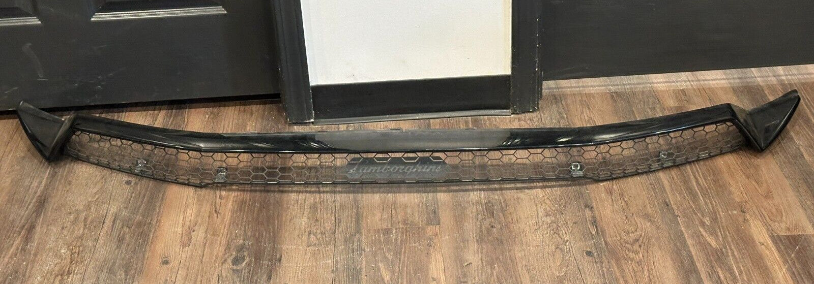 2020-2021 LAMBORGHINI HURACAN EVO REAR BUMPER UPPER COVER BLACK 4T0807882 OEM