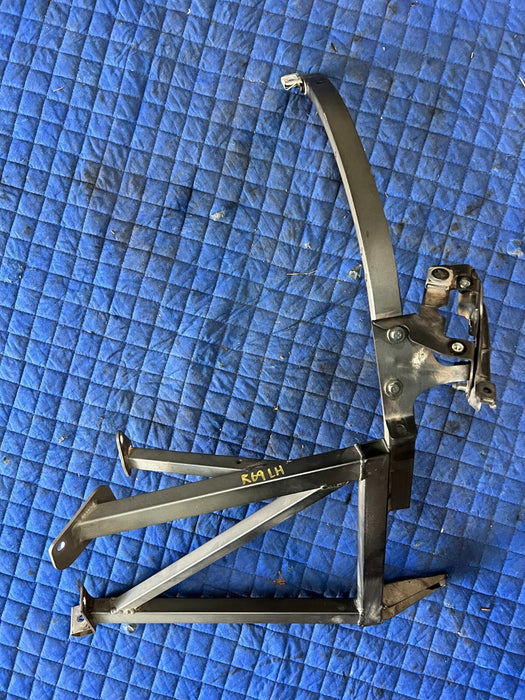 2012 AUDI R8 FRONT DRIVER LEFT FENDER RADIATOR SUPPORT STRUCTURE 420805371