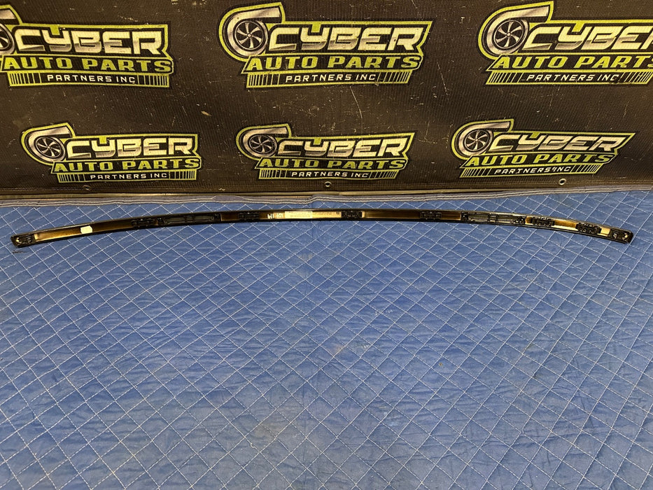 2024 BMW M3 M4 G80 G82 LEFT ROOF MOLDING TRIM OEM 8072487