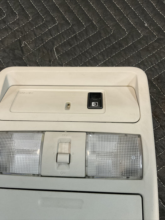 2016 NISSAN TITAN XD OVERHEAD CONSOLE TRIM DOME ROOF LIGHT OEM