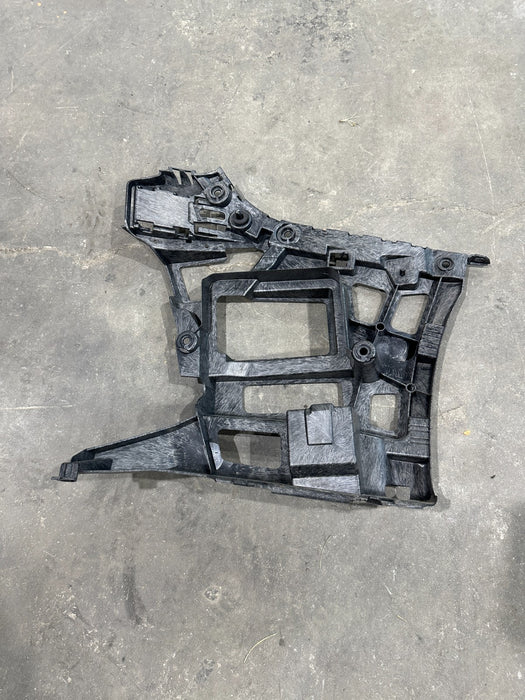2024 BMW M3 M4 G80 G82 REAR LEFT BUMPER CORNER BRACKET OEM 8069445