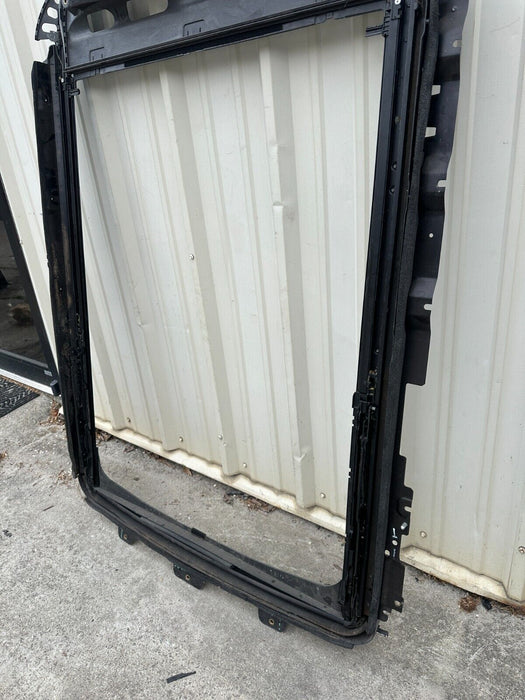 2017 2018 2019 FORD F250 F350 F450 PLATINUM TWIN PANEL MOONROOF FRAME OEM