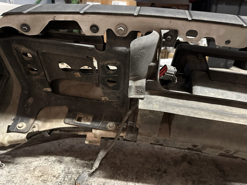 2017-2019 FORD F250 F350 FRONT BUMPER W/ LED METALLIC WHITE (UG) OEM ~DENT~