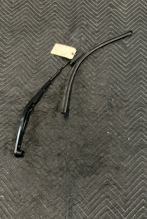 2015 DODGE CHALLENGER HELLCAT SRT WINDSHIELD WIPER LEFT DRIVER OEM