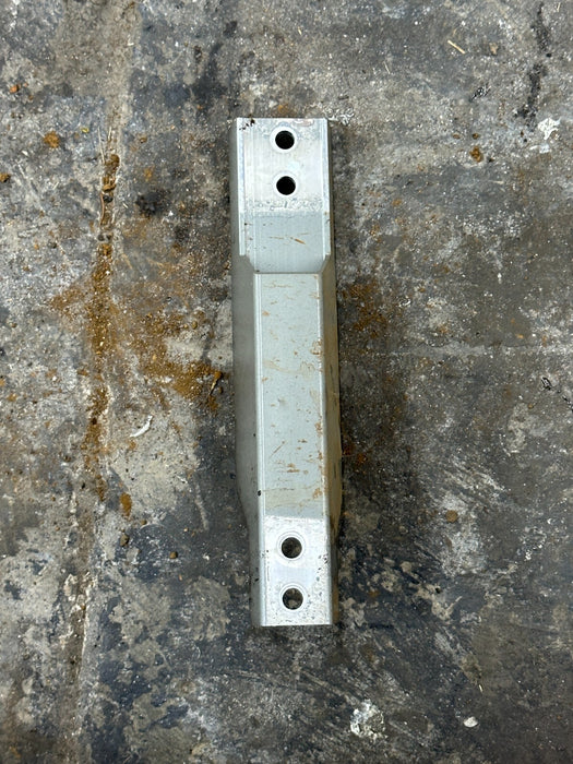 2014 AUDI R8 V10 FRONT RIGHT RADIATOR SUPPORT BRACKET OEM 420 806 592