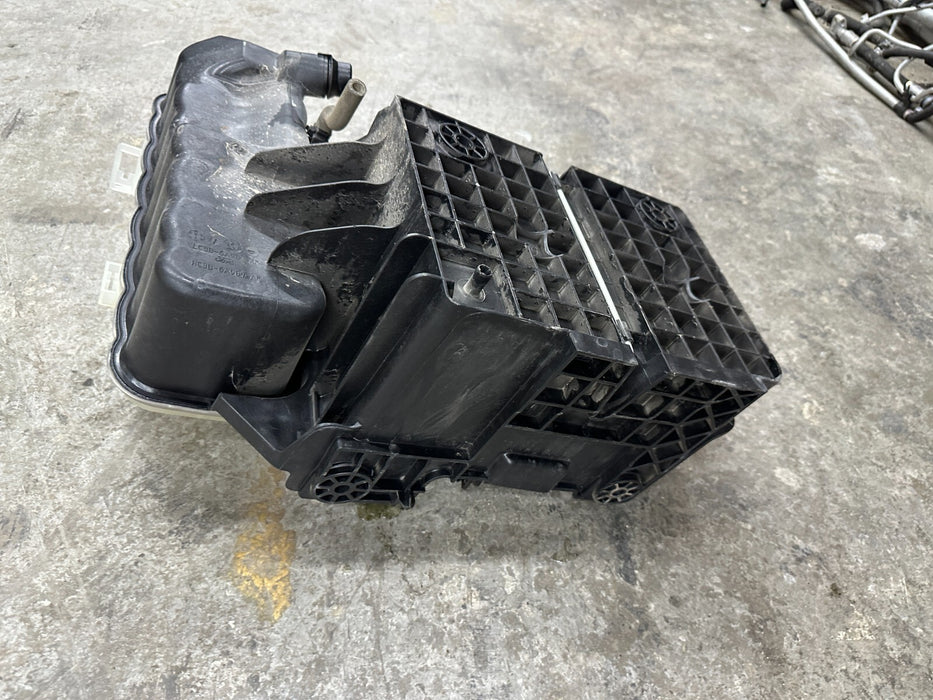 2023 2024 FORD F250 F350 F450 BATTERY HOLDER TRAY W/ RESERVOIR OEM LC3B 6A987 AA