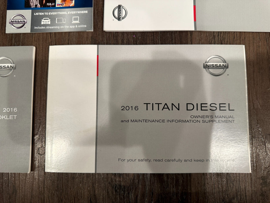 2016 NISSAN TITAN OWNERS MANUAL BOOKLET SET OEM