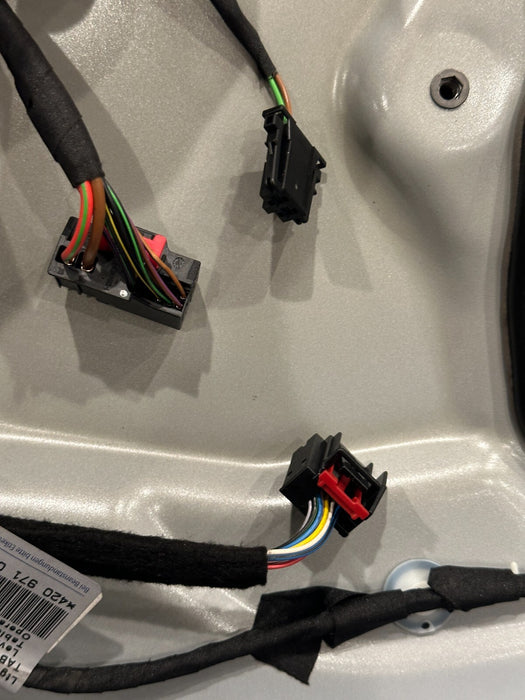 2014 AUDI R8 SPYDER FRONT RIGHT PASSENGER DOOR WHITE ~READ~