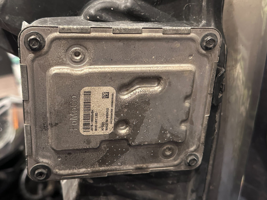 2020 2021 2022 FORD F250 F350 F450 RIGHT PASSENGER SIDE LED HEADLIGHT OEM ~CRACK