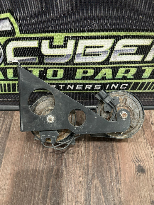 2017-19 FORD F250 F350 F450 DUAL HORN ASSEMBLY OEM