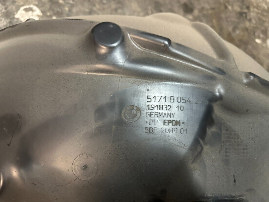 2020 BMW M4 F82 REAR RIGHT FENDER LINER 51718054275 51 71 8 054 275