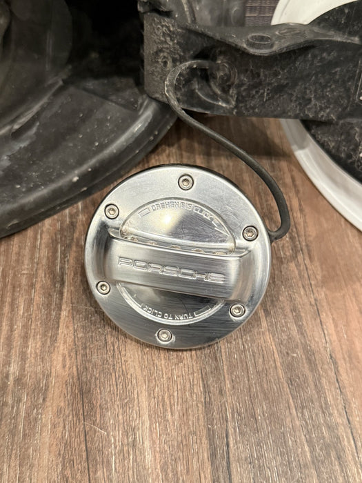 2014 PORSCHE 911 TURBO S 991 WHITE GAS FUEL LID CAP ASSEMBLY OEM