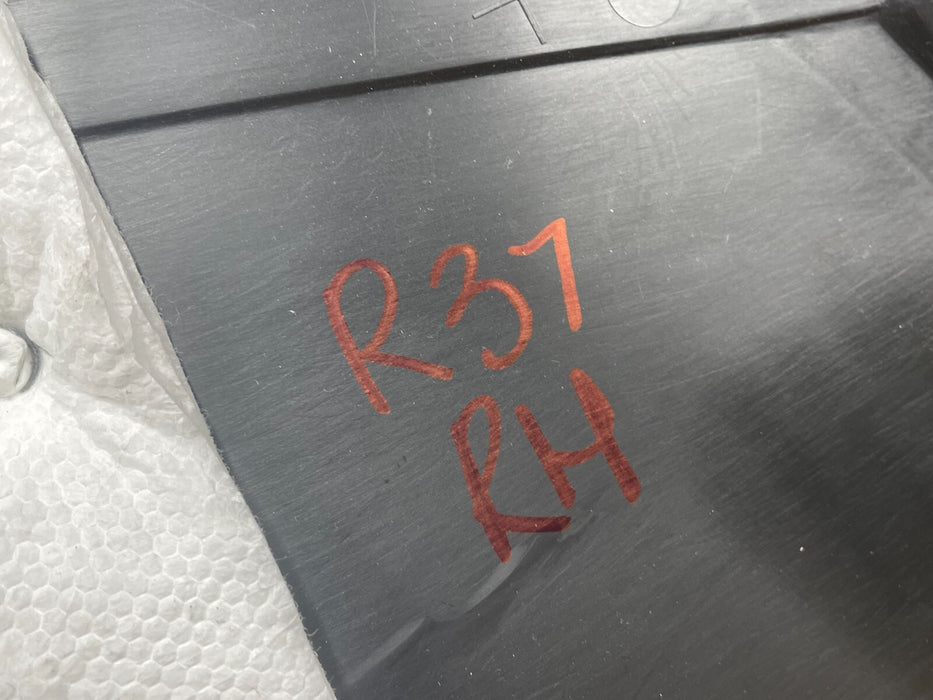 2013 INFINITI G37S CONVERTIABLE REAR  RIGHT SIDE QUARTER PANEL TRIMS OEM