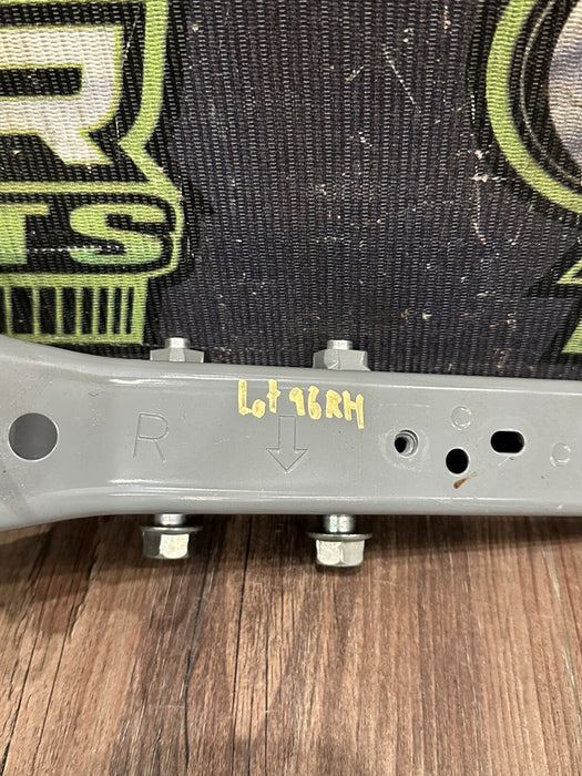 2010 NISSAN 370Z LEFT RIGHT REINFORCEMENT SUPPORT BRACKET PAIR OEM