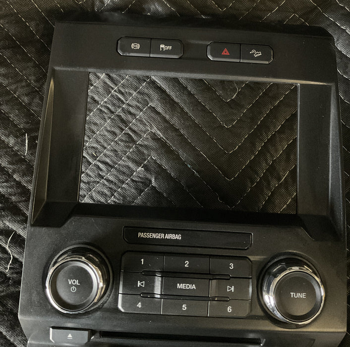 2017-2019 FORD F250 F350 F450 LARIAT RADIO A/C HVAC CONTROL W/ CD SLOT OEM