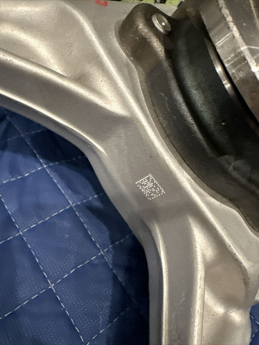 2018 MCLAREN 720S FRONT RIGHT SUSPENSION WHEEL HUB OEM 13BA350RP *BRAND NEW*